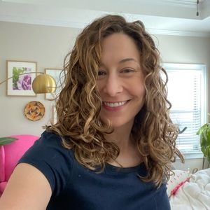 Meet your Posher, Nicole